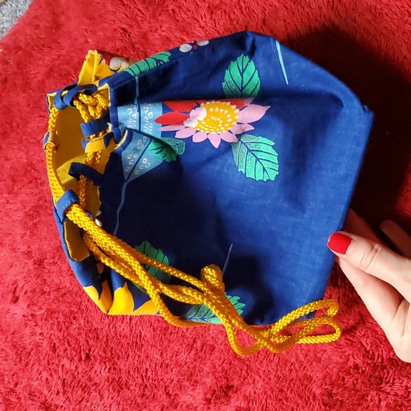 Blue Floral Drawstring Handmade Purse. - Picture 2 of 5